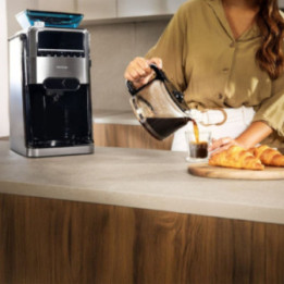 Cecotec Cafeteras de Goteo Coffee 66 Grind & Brew. 1400W, 1.5L, 12 Tazas, 230g Deposito Café Grano, Molinillo Cónico, 7 Niveles